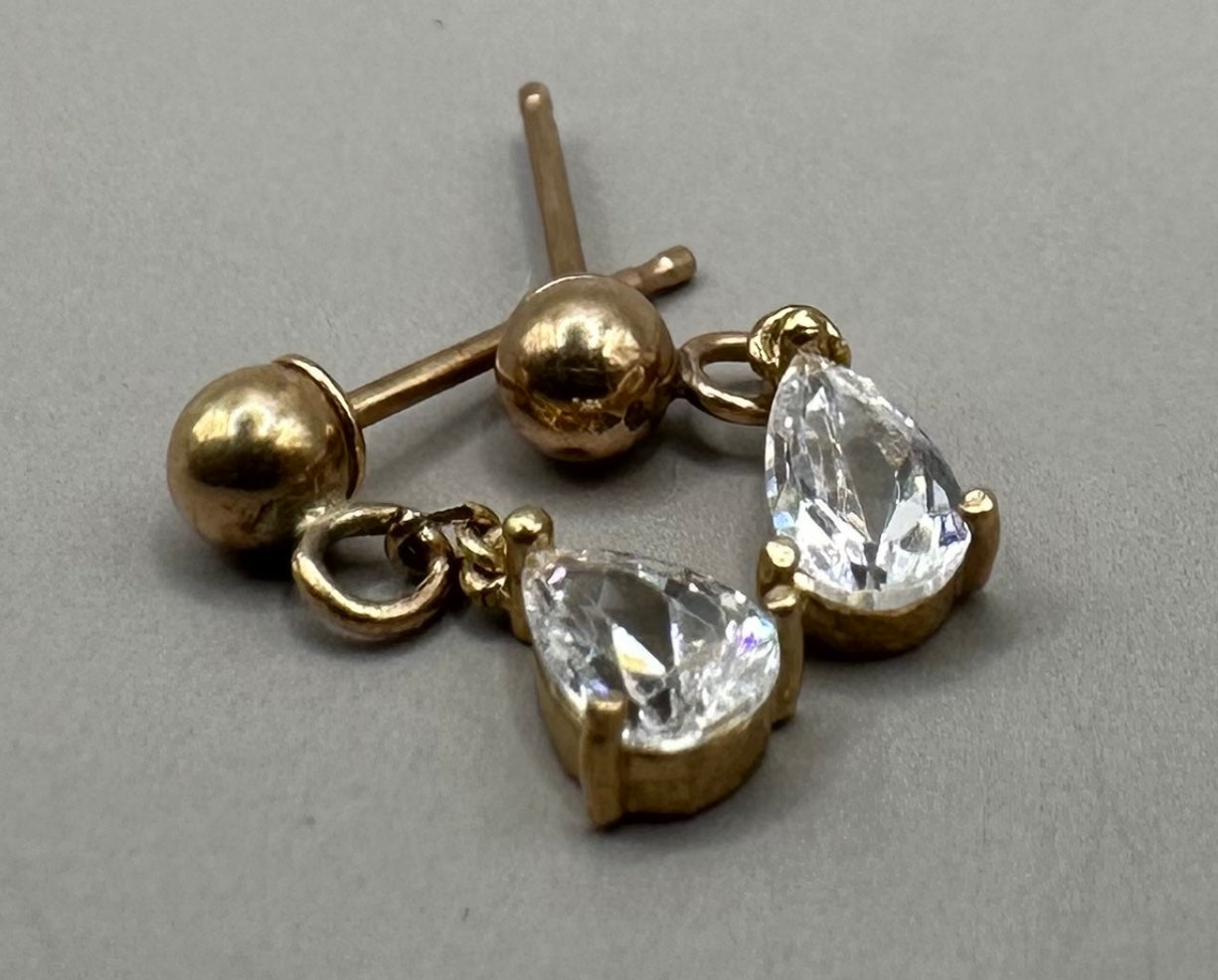 Dangling Pear Shaped Earrings