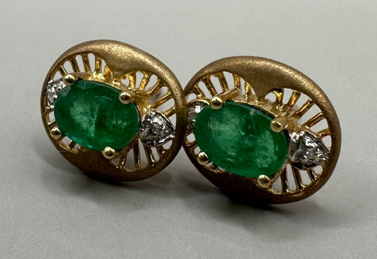Emerald and Diamond Studded Yellow Gold Earrings