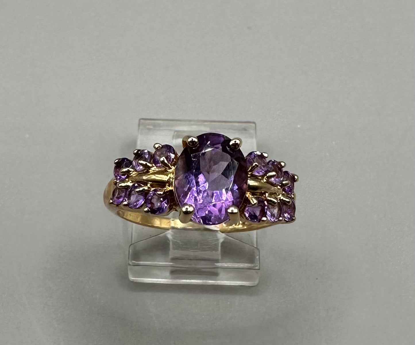 Cluster of Amethyst Yellow Gold Ring