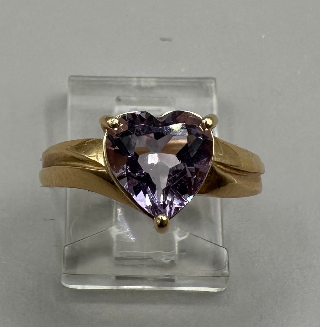 Heart Shaped Amethyst Yellow Gold Ring