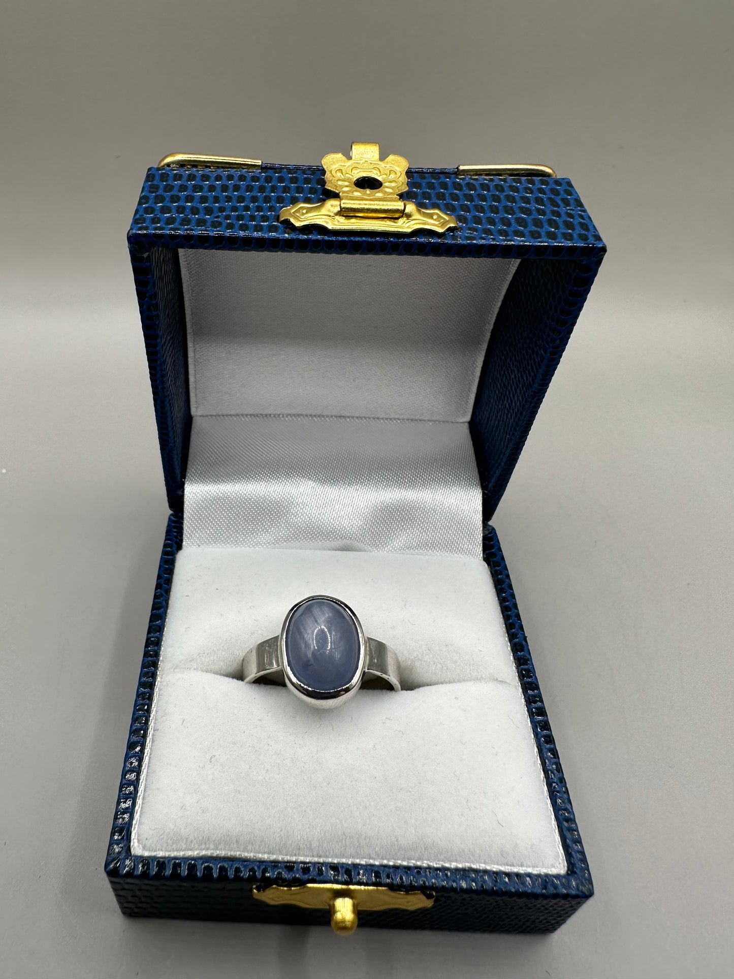 Blue Star Sapphire White Gold Ring