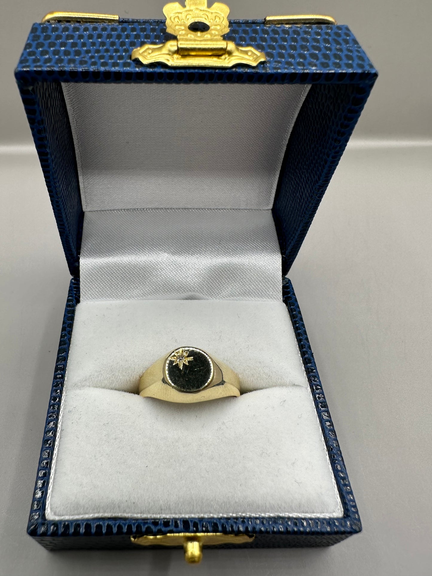 Star Diamond Yellow Gold Ring