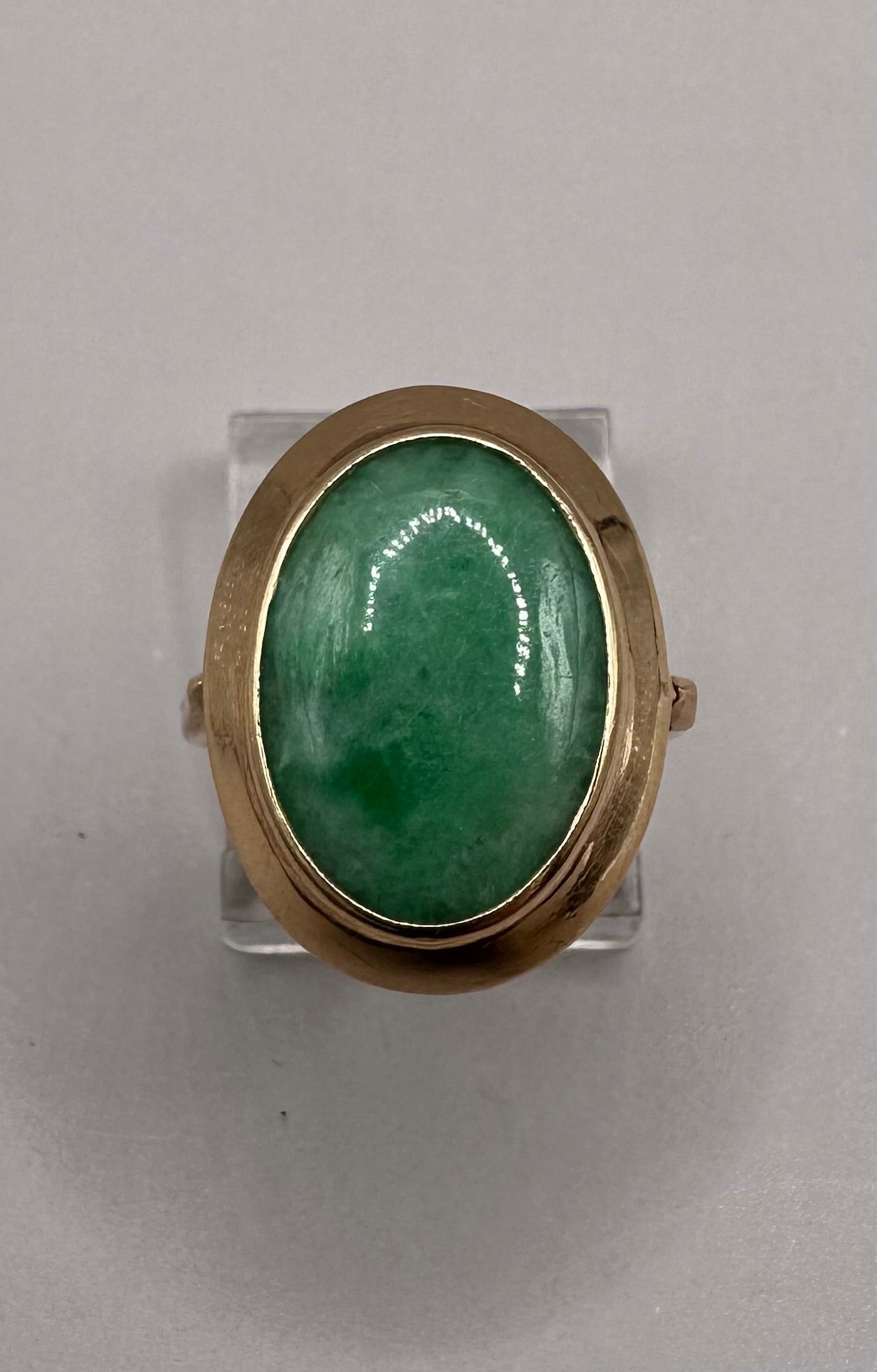 Oval Jade Yellow Gold Ring