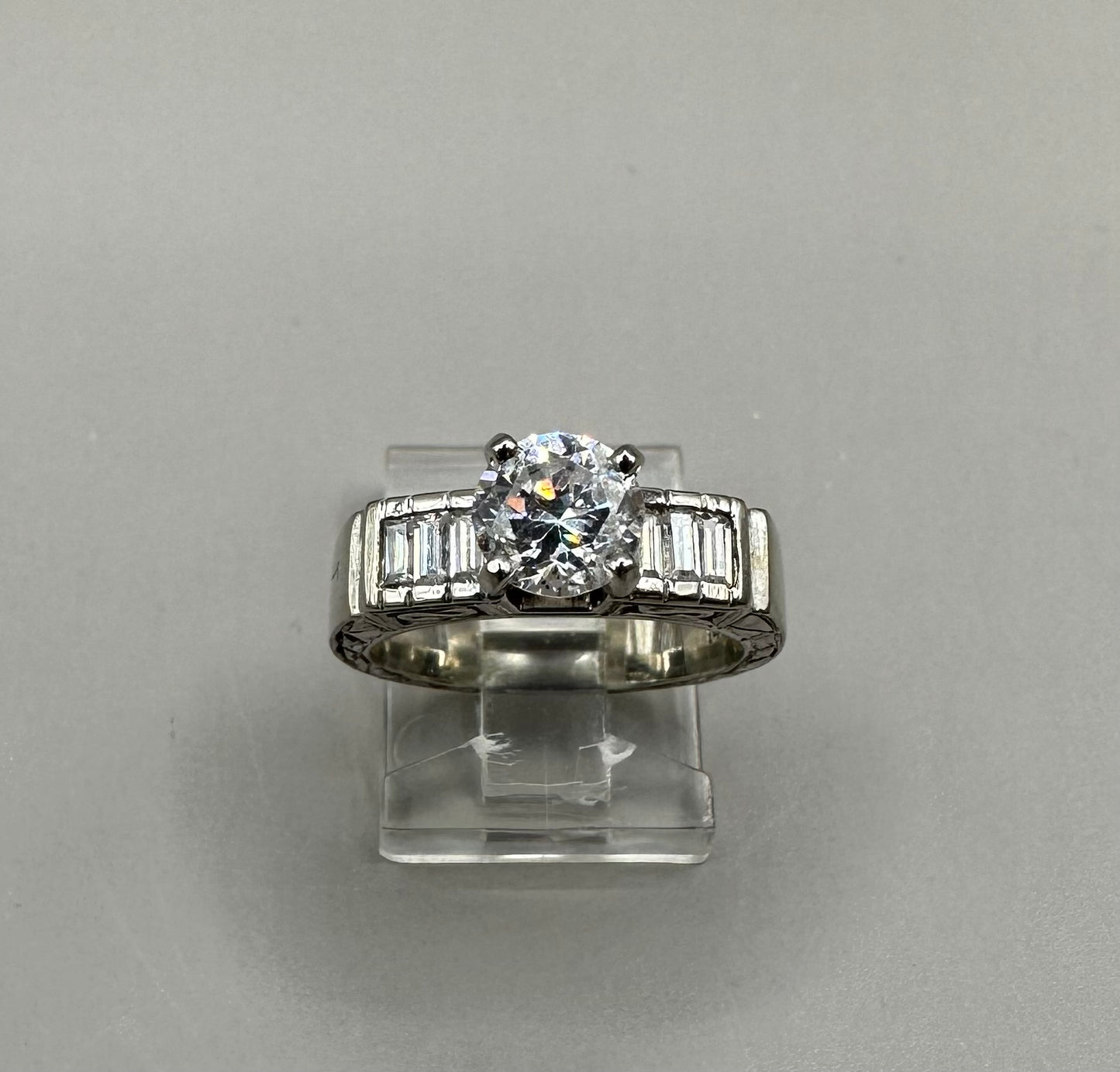 Filigree Solitaire White Gold Ring