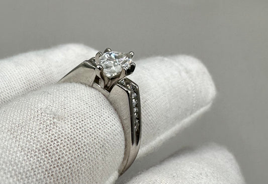 Solitaire White Gold Ring
