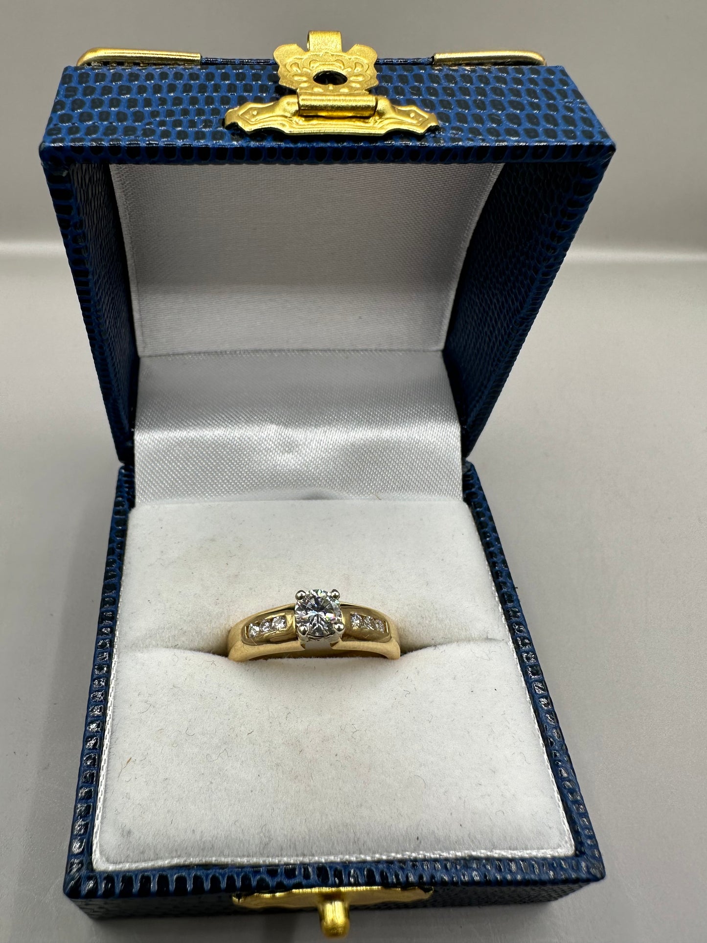 Solitaire Diamond Yellow Gold Ring