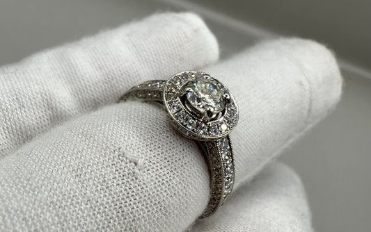 Solitaire Halo Diamond White Gold Ring
