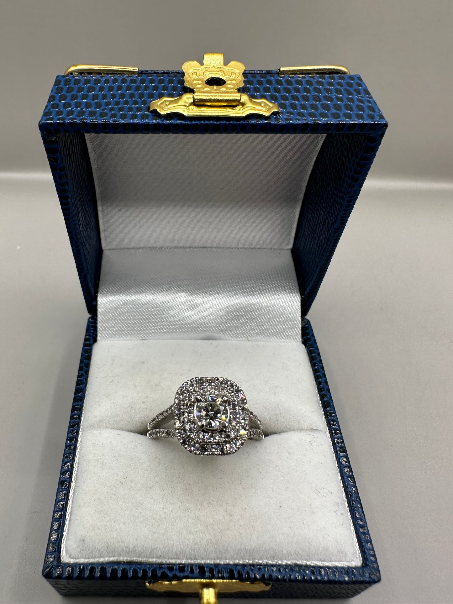 Solitaire Halo Diamond White Gold Ring