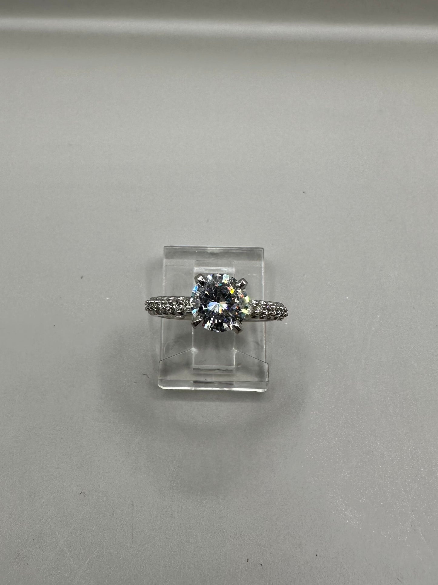 Solitaire Diamond White Gold Ring