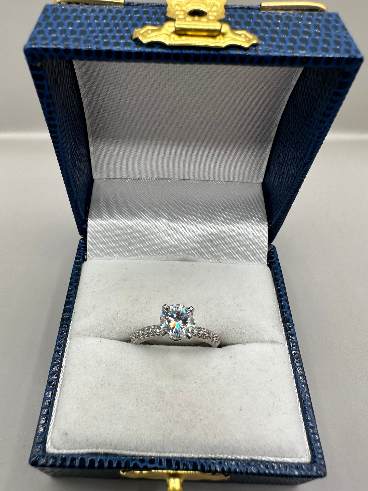 Solitaire Diamond White Gold Ring