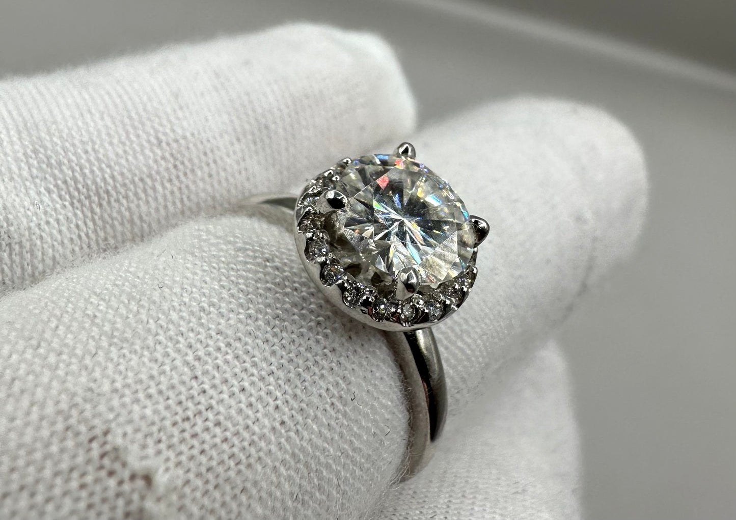 Halo Diamond White Gold Ring