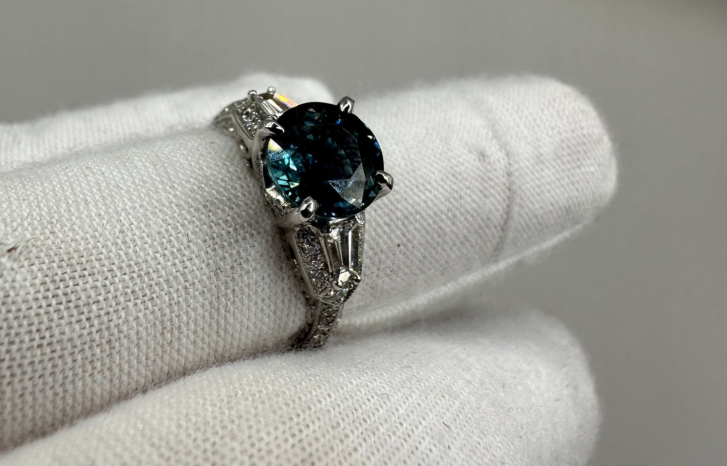 Sapphire Diamond White Gold Ring