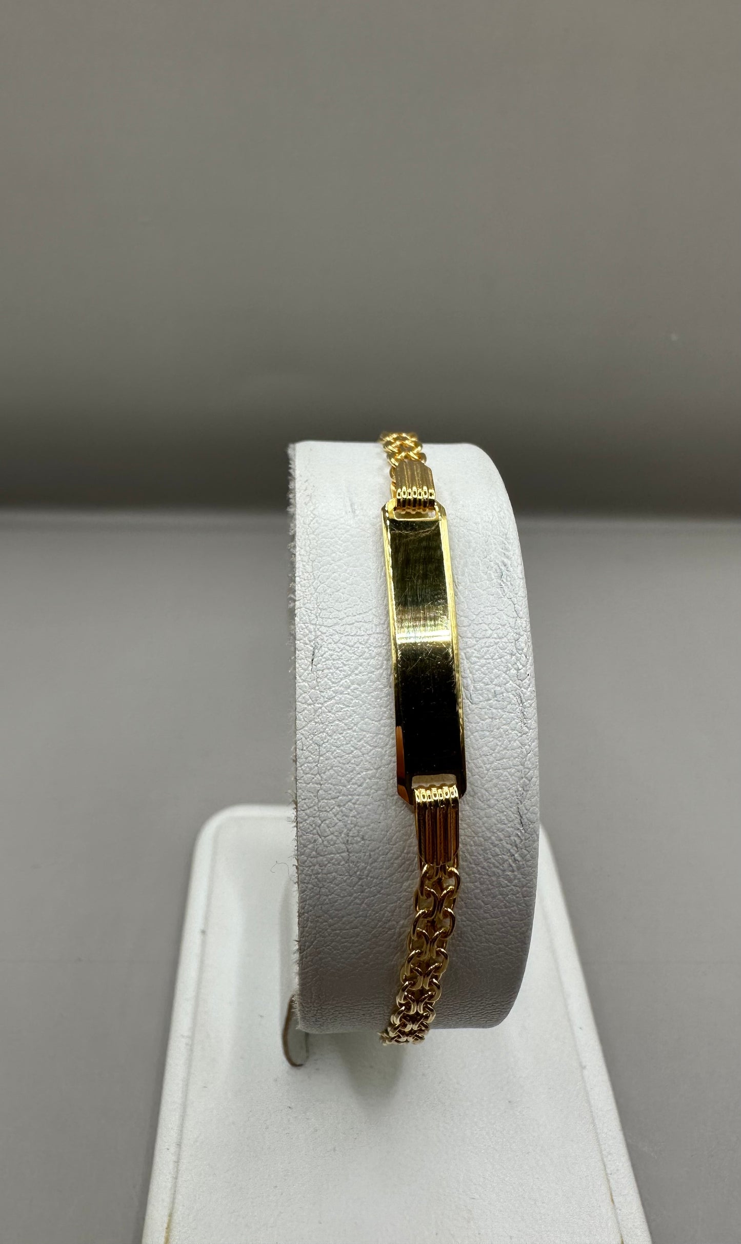 ID Bismarck Yellow Gold Bracelet