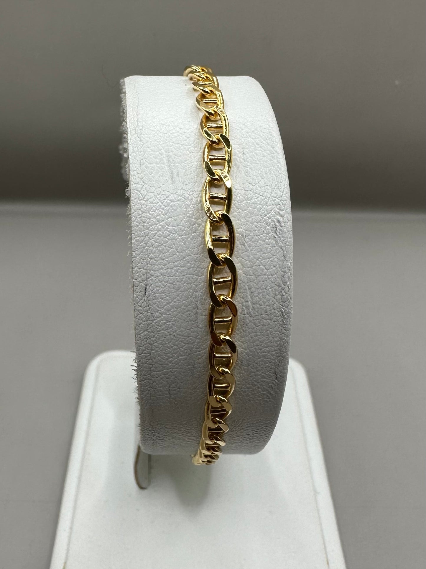 Anchor Yellow Gold Bracelet