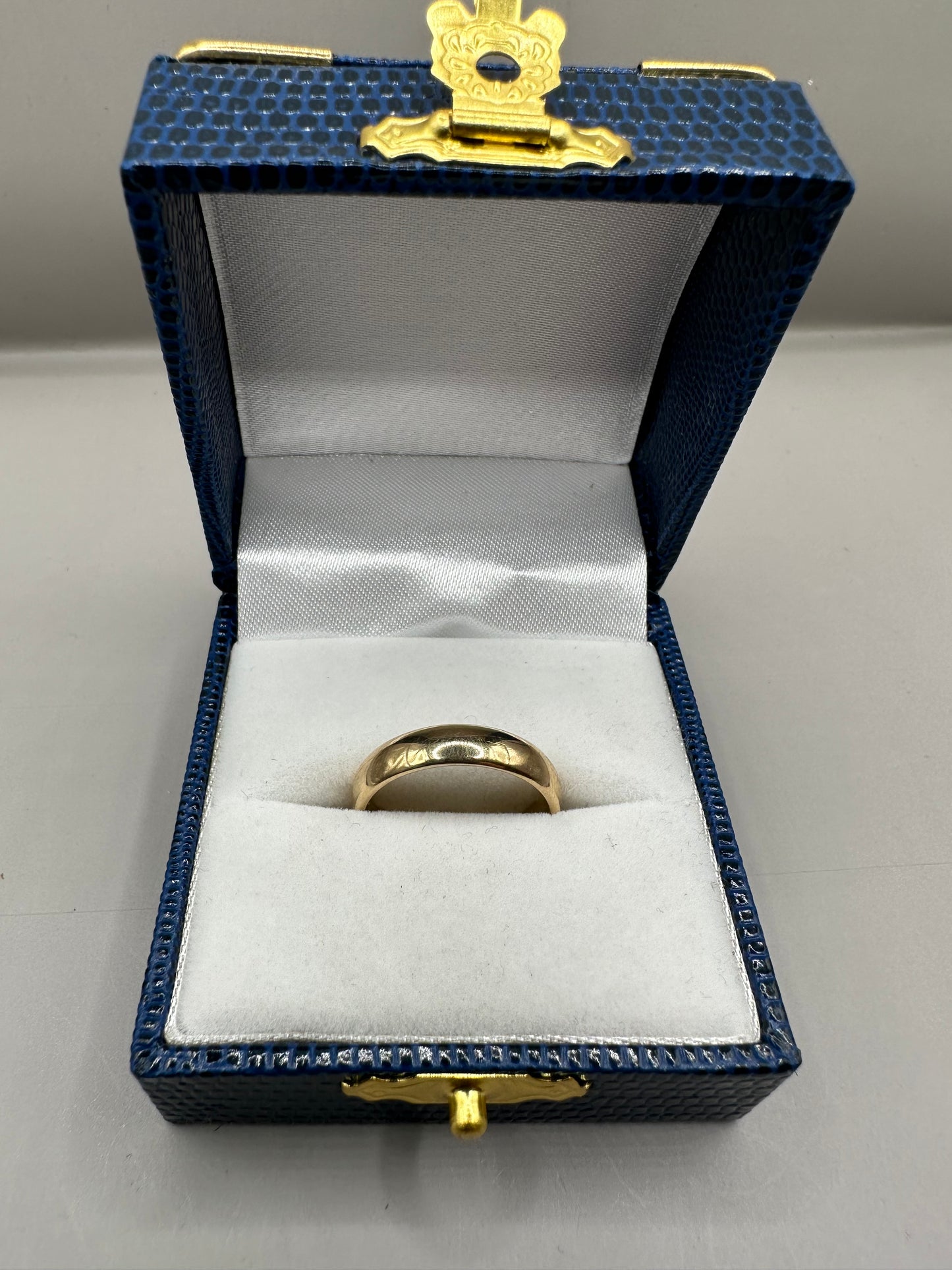 Yellow Gold Wedding Band