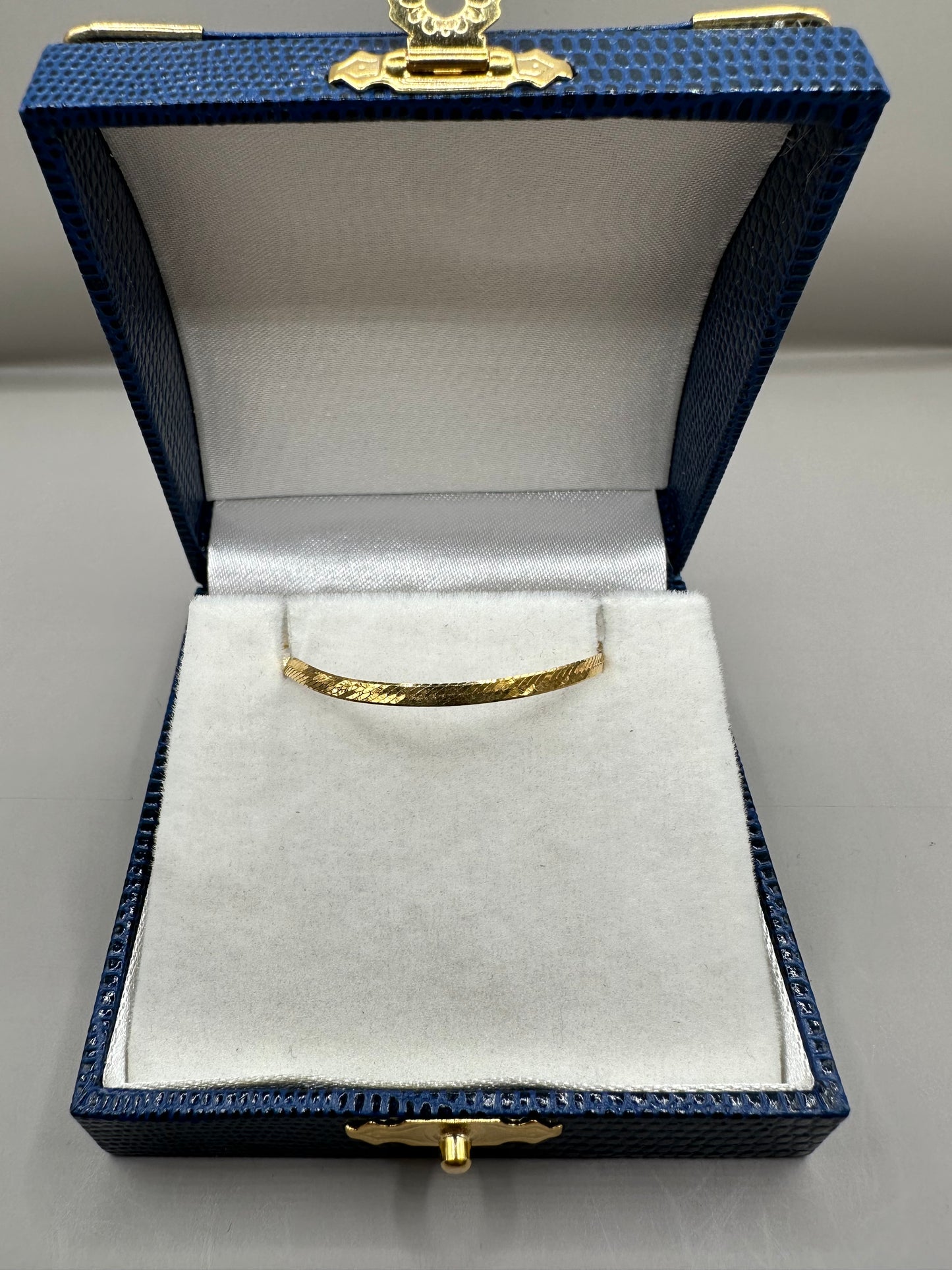 Flat Herringbone Yellow Gold Necklace