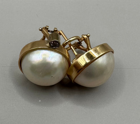 Mobe Pearl Diamond Earrings