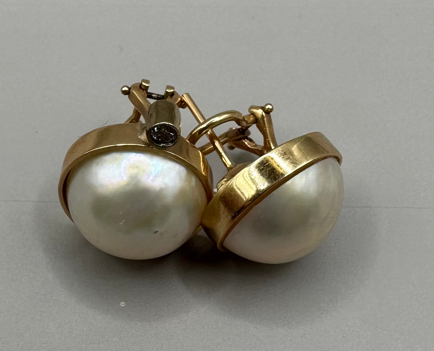 Mobe Pearl Diamond Earrings