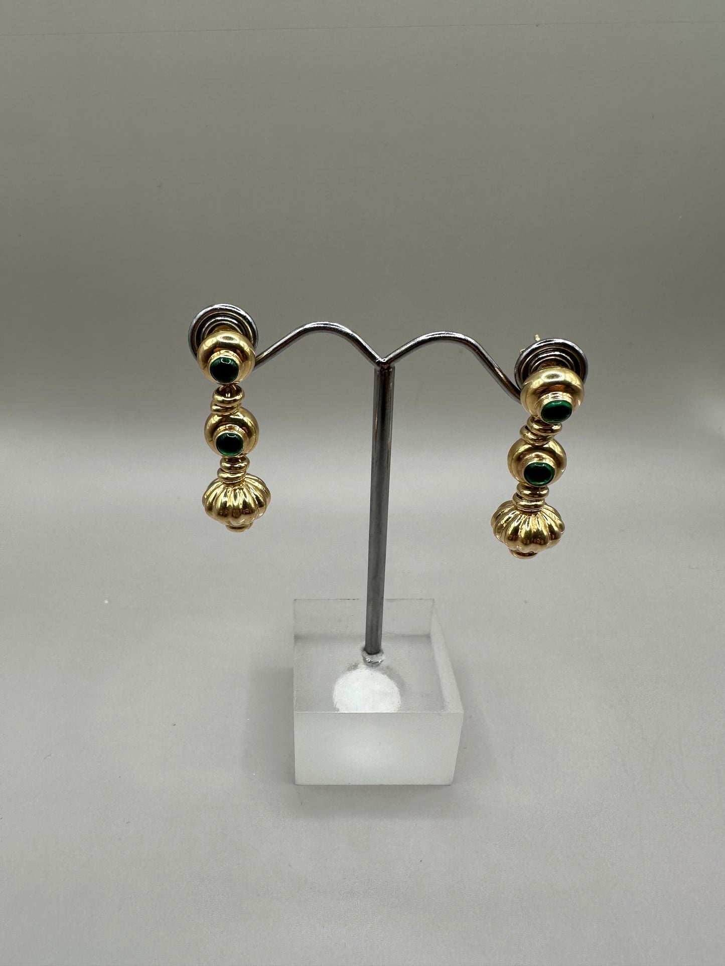 Flutted Dangling Yellow Gold Earring