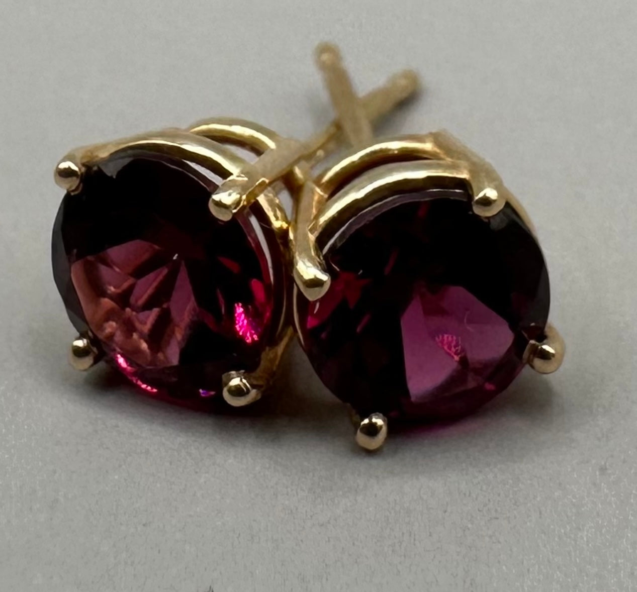 Red Rhodolite Yellow Gold Studded Earrings
