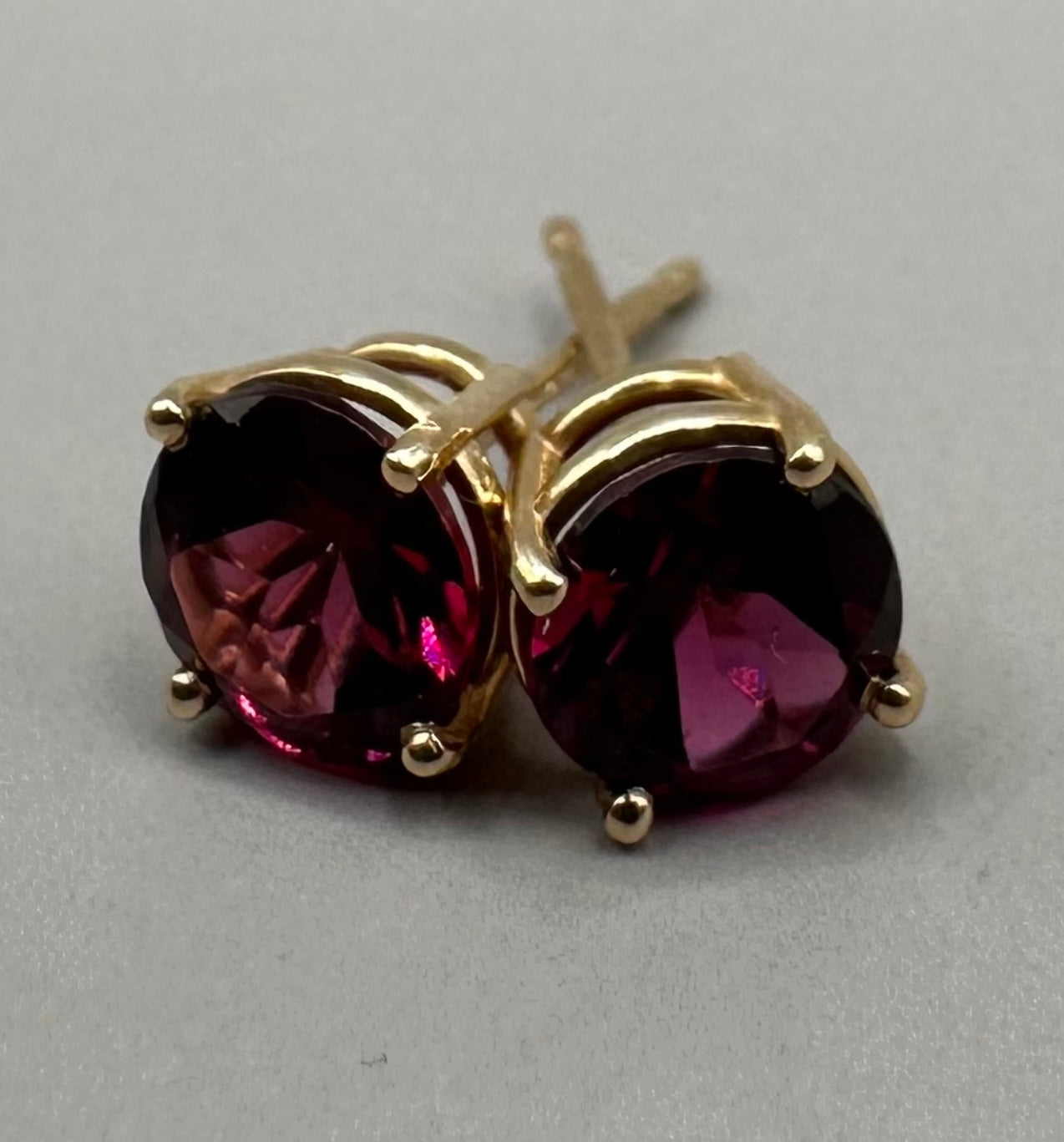 Red Rhodolite Yellow Gold Studded Earrings