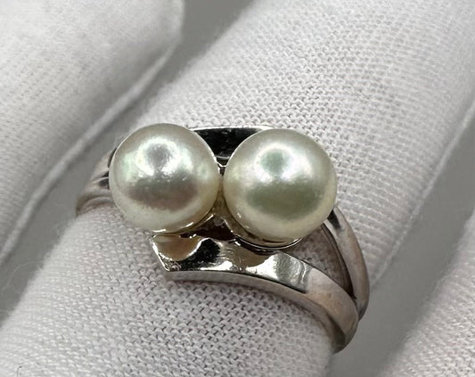 Double Pearl White Gold Ring