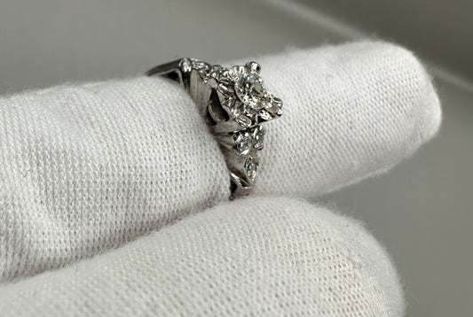 Solitaire Diamond White Gold Ring