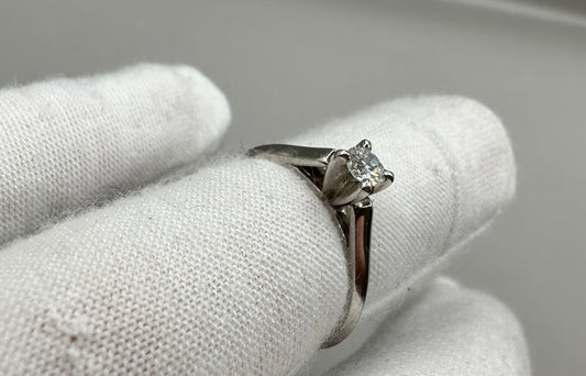 Solitaire Diamond White Gold Ring