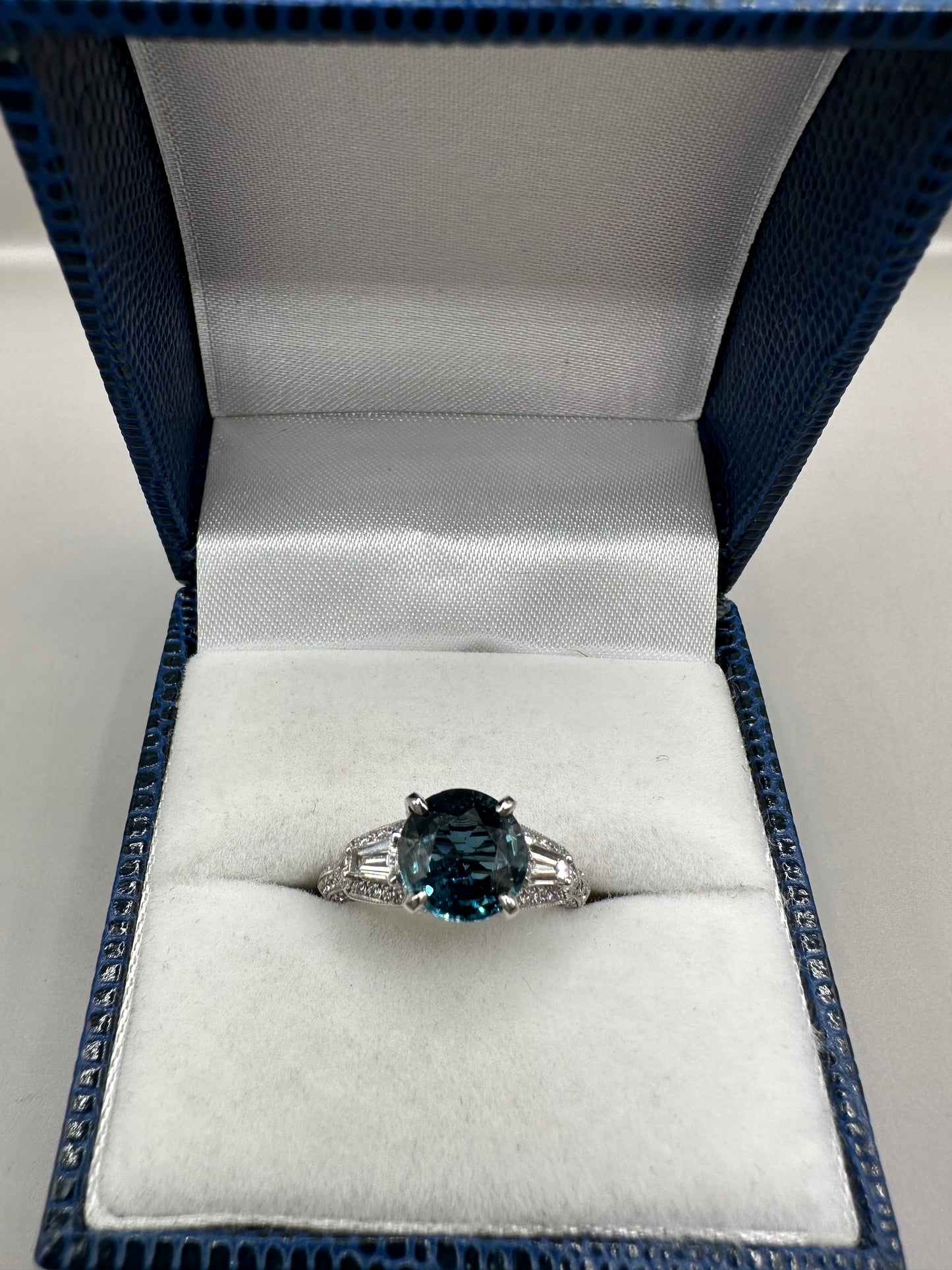 Sapphire Diamond White Gold Ring