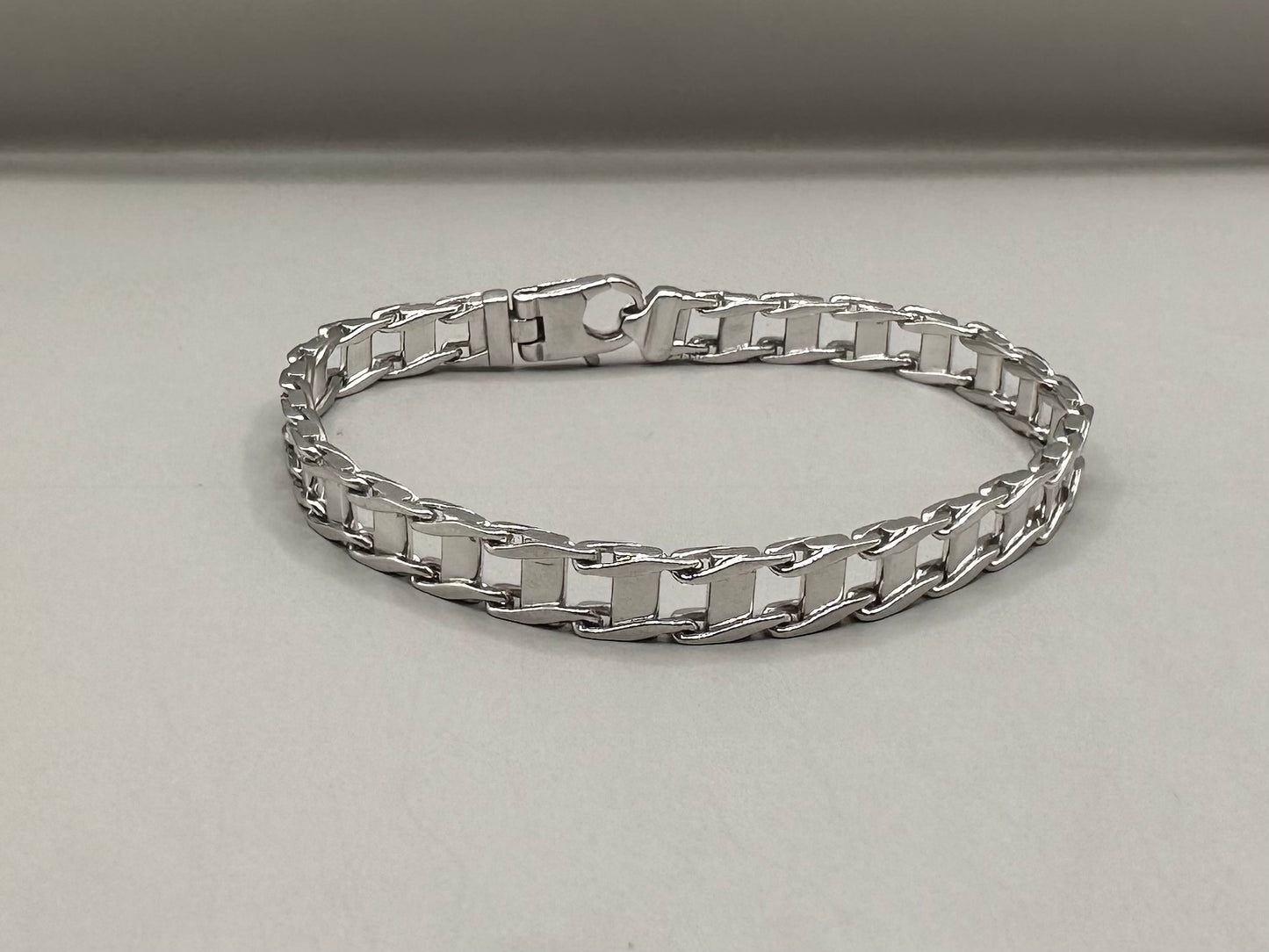 Bicycle Chain White Gold Bracelet